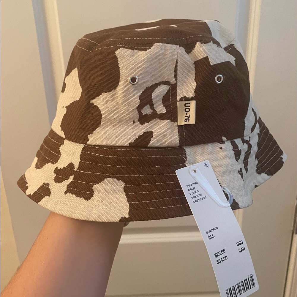 Urban Outfitters bucket hat NWT